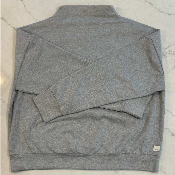 Vuori Tops - Vuori funnel neck size L heather grey